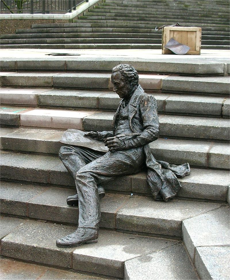 Thomas Attwood on the steps, Chamberlain Square